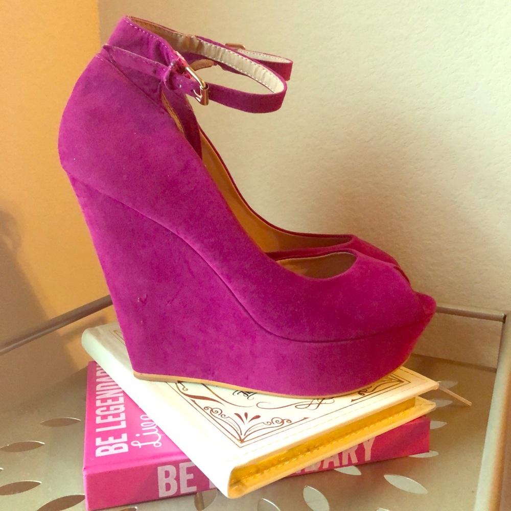 SIZE 11 Pink platform wedge sandal w/ ankle strap